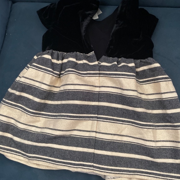 Beautiful baby dress - Picture 2 of 3